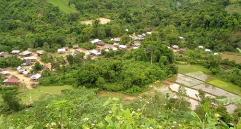 Hỗ trợ xây 129 nhà ở cho hộ đồng bào Pa Cô, Vân Kiều