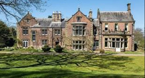 Rao bán tòa nhà cổ 700 năm tuổi