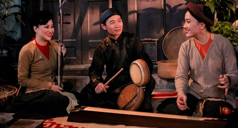 Xẩm: Từ hè đường đến sân khấu