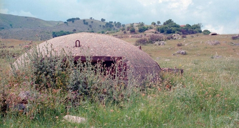 Đất nước của 170.000 căn hầm trú ẩn