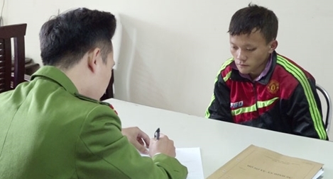 Khống chế cháu bé 14 tuổi hiếp dâm rồi bỏ trốn