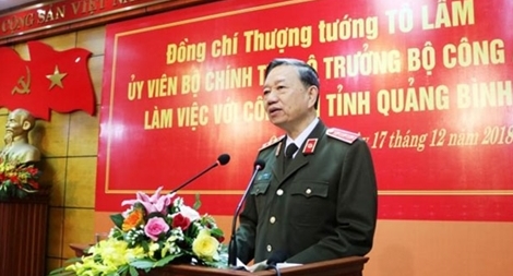 Nâng cao năng lực công tác, gần dân để giúp đỡ, bảo vệ nhân dân