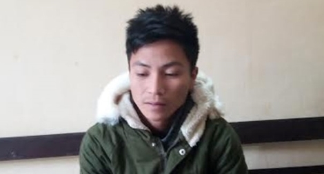 Mua pháo lậu để đi “bão”