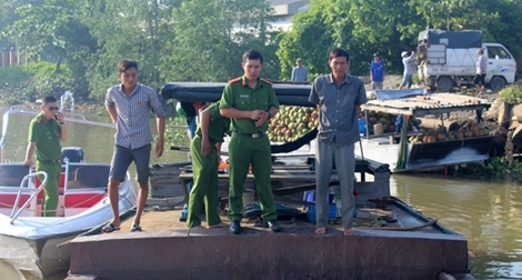 Đề nghị xử lý hình sự việc làm sạt lở hàng trăm ha đất dự án Khu kinh tế mở Long Hưng