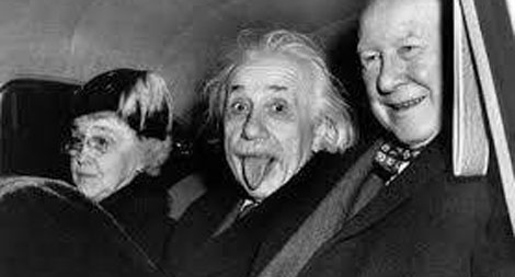 Về bức ảnh nổi tiếng của Albert Einstein