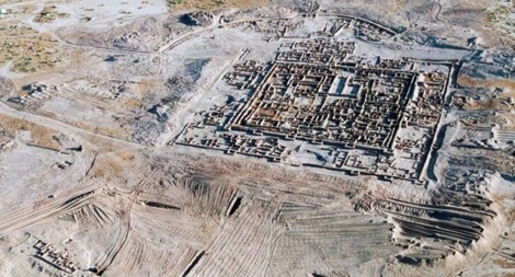 Bí ẩn dưới lớp cát sa mạc