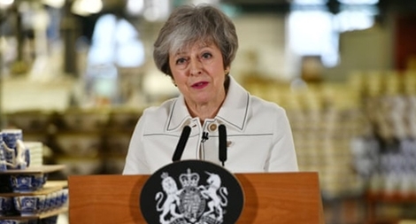 “Kỵ sĩ đơn độc” Theresa May?