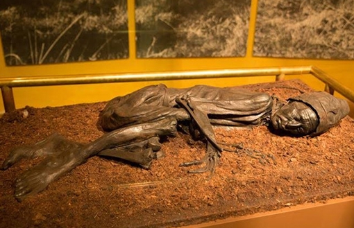 Cận cảnh xác ướp bí ẩn hơn 2.000 năm vẫn nguyên vẹn