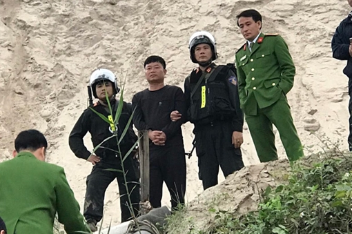 Trắng đêm mật phục, truy bắt những kẻ rút ruột sông Hồng