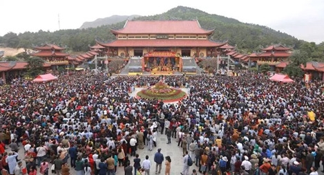 Thực thi nghiêm pháp luật sẽ hạn chế việc lợi dụng tín ngưỡng để trục lợi