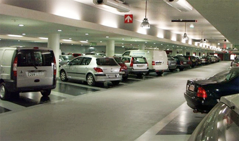 Mâu thuẫn về chỗ đậu xe ôtô tại các chung cư