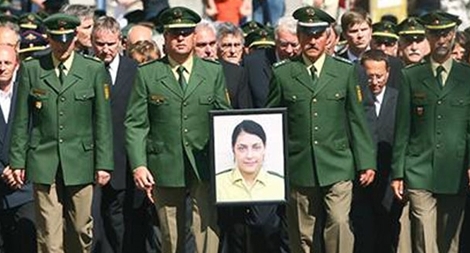 Vụ án “người đàn bà không mặt” và bài học đắt giá của cảnh sát Đức