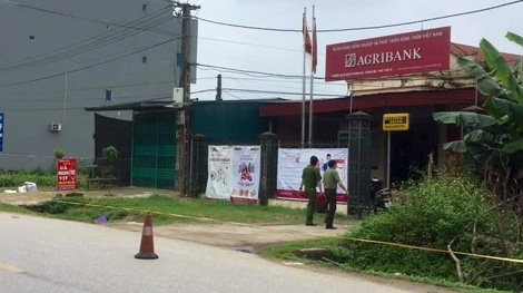 Điều tra vụ cướp tại điểm giao dịch ngân hàng ở Phú Thọ