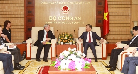 Bộ trưởng Bộ Công an Tô Lâm tiếp Phó Chủ tịch Hạ viện Cộng hòa Czech