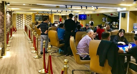 Triệt xóa ổ bạc dưới vỏ bọc thể thao trí tuệ