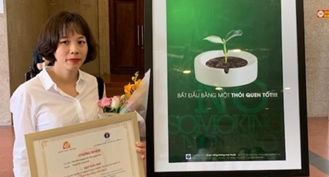 Truyền tải thông điệp về tác hại của thuốc lá với sức khỏe bằng tranh cổ động