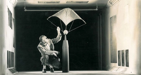 Nhà phát minh dù lượn vũ trụ của NASA