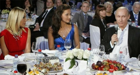 Lĩnh án tù vì…cáo ốm không đi làm