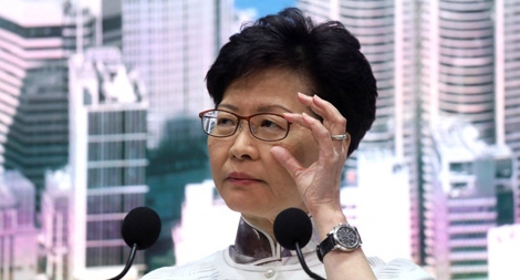 Sóng gió bủa vây Trưởng đặc khu Hong Kong Carrie Lam