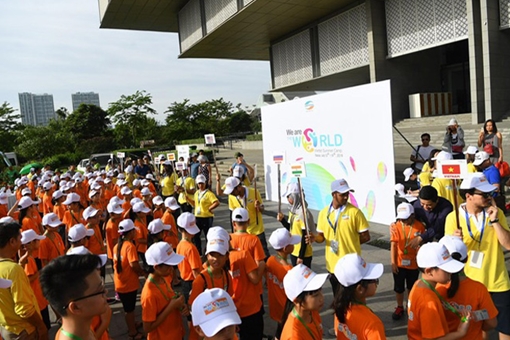 “Trại hè ngôn ngữ và kỹ năng công dân toàn cầu” cho khách hàng thân thiết của Viettel