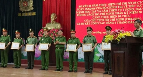 Công an tỉnh Cao Bằng: Nhiều điển hình tiên tiến theo gương Bác Hồ 