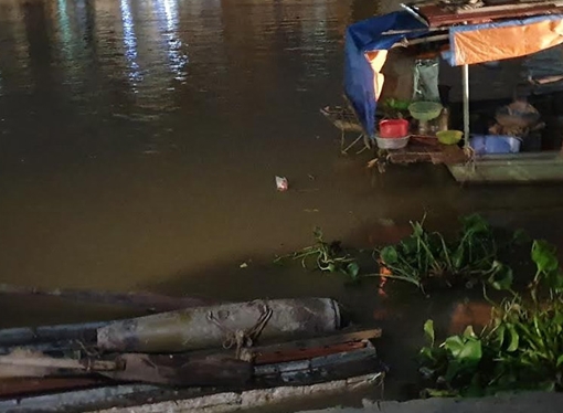 Trắng đêm “gác” quả bom dài 1m dưới sông Tam Bạc