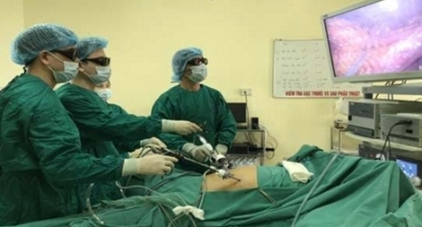 Hà Nội đưa vào sử dụng thiết bị điều trị ung thư mới