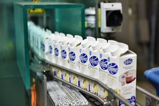 Bên trong nhà máy của hãng sữa được trao tặng Huy hiệu Hoàng gia Hà Lan