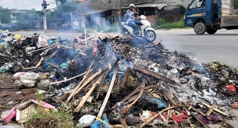 Quảng Nam khẩn trương xử lý rác thải tồn đọng