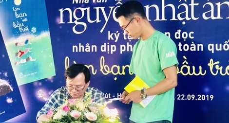 Nhà văn Nguyễn Nhật Ánh: Vẫn có thể sống tốt bằng viết