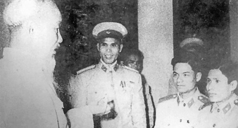 Phát huy truyền thống anh hùng, cách mạng, xứng đáng với niềm tin yêu của nhân dân Thủ đô