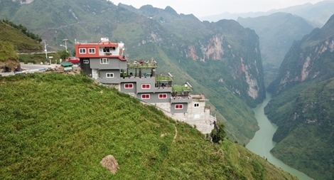 Từ câu chuyện Mã Pì Lèng nghĩ về du lịch bền vững