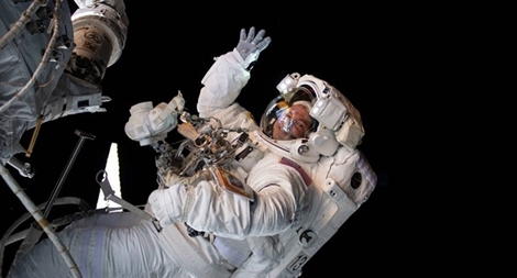 Bác sĩ đặc biệt trên Trạm vũ trụ quốc tế ISS