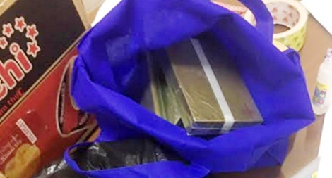 Cô giáo vận chuyển 5 bánh heroin, hối lộ 1 tỉ đồng nhưng không thoát