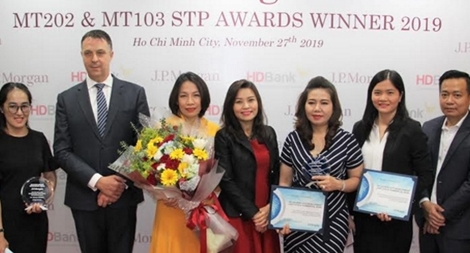 HDBank nhận cú đúp giải thưởng Thanh toán quốc tế xuất sắc toàn cầu năm 2019