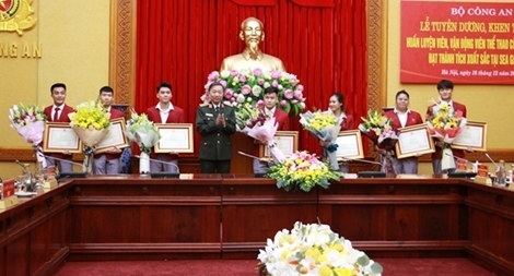 Tự hào sắc áo thể thao Công an nhân dân