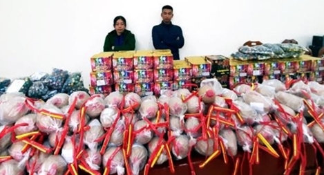 Thu giữ 3,6 tạ pháo trước khi bị tẩu tán