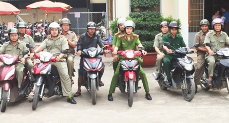 Hơn 20 năm gắn bó với cơ sở, giữ gìn an ninh trật tự khu phố