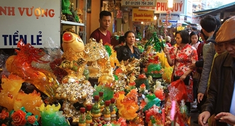 Nạn sư giả, đồ lễ quay vòng: Đừng để lòng tin bị lợi dụng