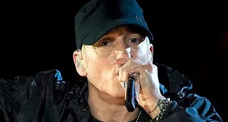 Trình diễn nhạc rap với nhịp điệu kỷ lục