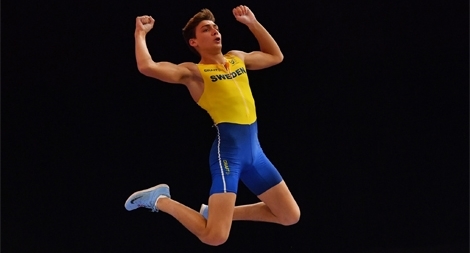 Nhà vô địch nhảy sào trẻ tuổi nhất thế giới