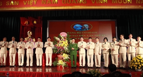 Cảnh sát bảo vệ mục tiêu xây dựng Đảng bộ trong sạch, vững mạnh