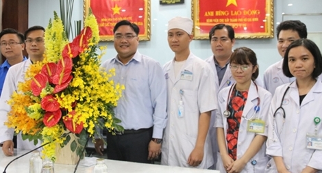 Chuyện về các bác sĩ chiến thắng COVID-19