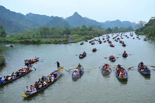 Chùa Hương tạm dừng đón du khách đến hết tháng 3