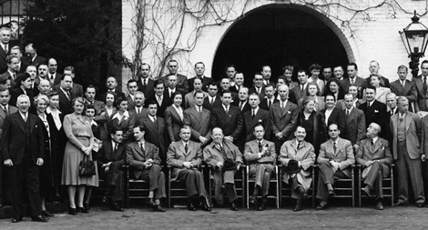 Mỹ đã giam lỏng nhân viên ngoại giao trục phát xít như thế nào?