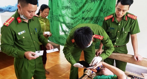 Ngày nghỉ cuối tuần làm nhiều việc tốt, phục vụ người dân