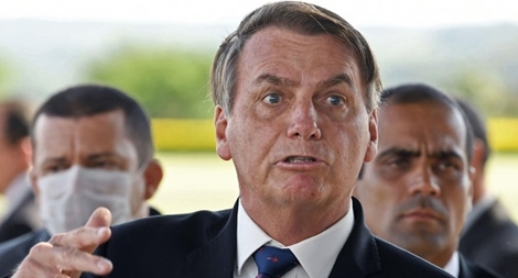 Ông Bolsonaro bị phản đối vì cách ứng phó đại dịch