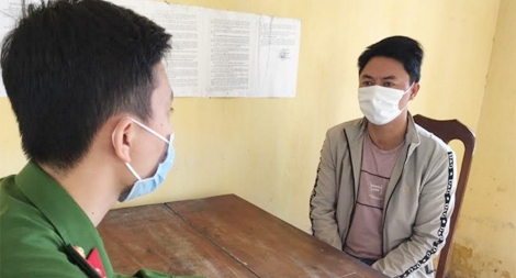 Dùng dao nhọn để “đi qua” chốt kiểm dịch