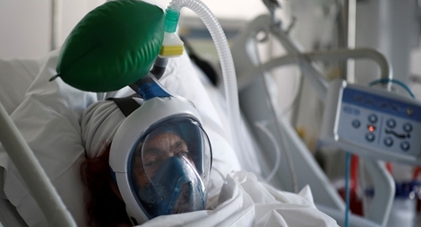 COVID-19 và sự lựa chọn nghiệt ngã