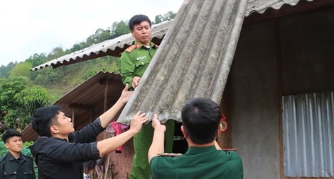 Những ngôi nhà của lòng dân, ý Đảng